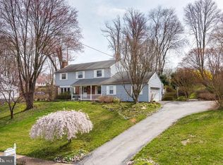 219 Foxcroft Rd, Broomall, PA 19008