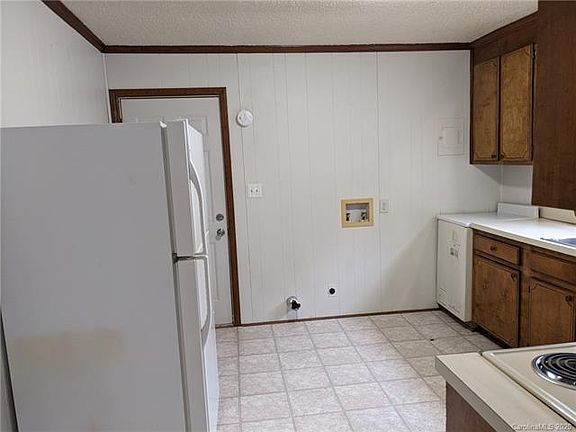 3rd image of 1323 N 2nd St