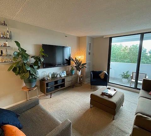 2nd image of 5911 Edsall Rd APT 709