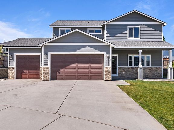 2nd image of 2873 Mackenzie Ct