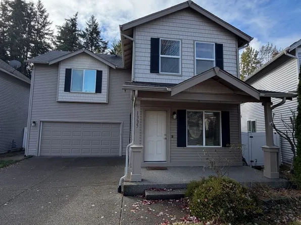 1335 Sinclair Dr, Dupont, WA 98327