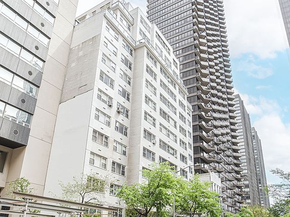 4th image of 321 E 48th St APT 11B