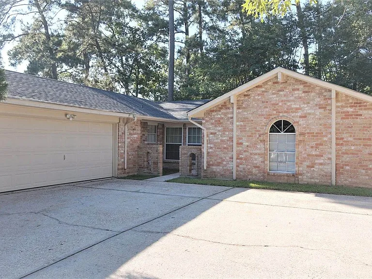 2727 Tinechester Dr — Photo 3