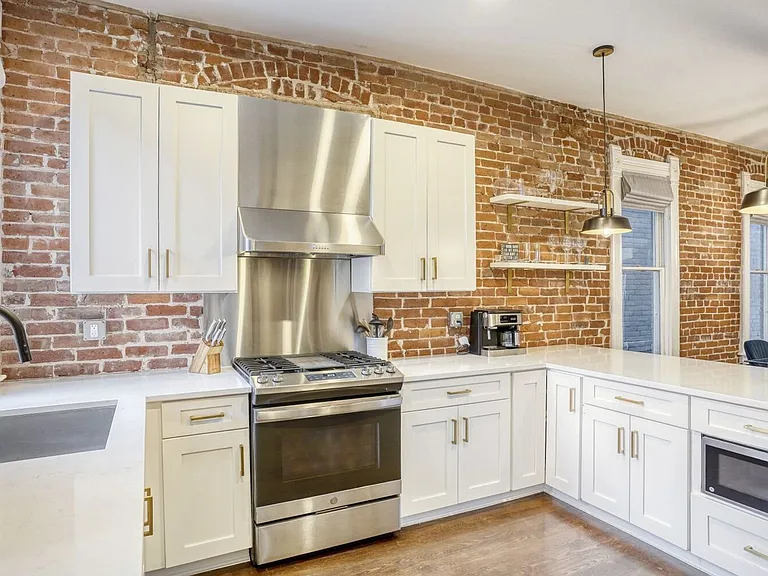 2032 N Ogden St — Photo 10