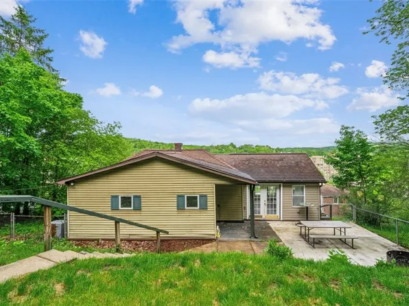 322 N 4th St, West Newton, PA 15089