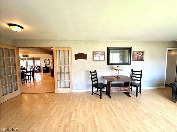 4th image of 200 Crystal Ln