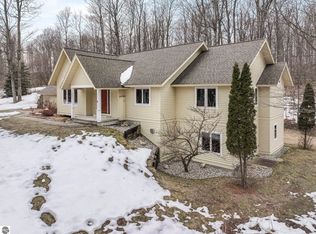 9871 E Woodcrest Ct #20 & 21, Suttons Bay, MI 49682