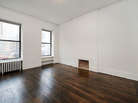 4th image of 1341 2nd Ave APT 2S