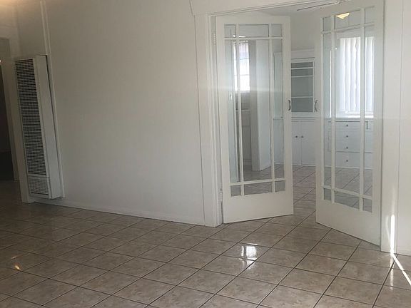 3rd image of 4150-4152 Wilson Ave