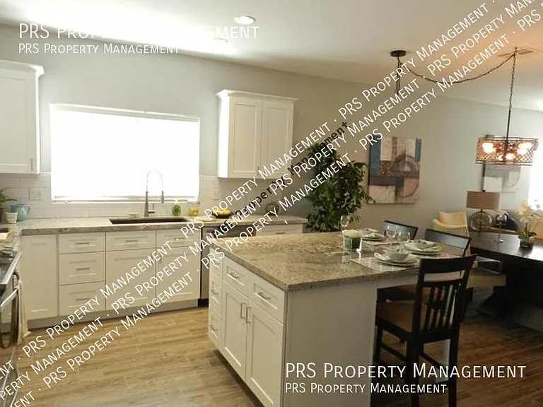 2052 E La Costa Dr — Photo 5