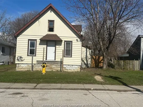 135 Edgar St, Chatham Kent, ON N7M 1V6