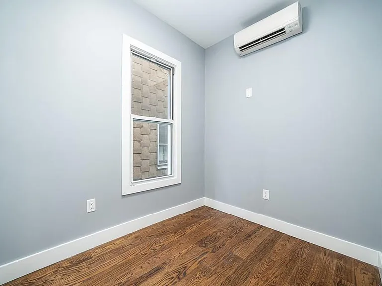 112 Duncan Ave #3C — Photo 5