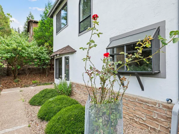 495 Chestnut St APT 24, Ashland, OR 97520