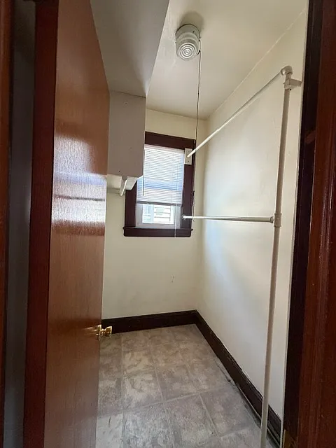 150-152 Blaine St — Photo 4