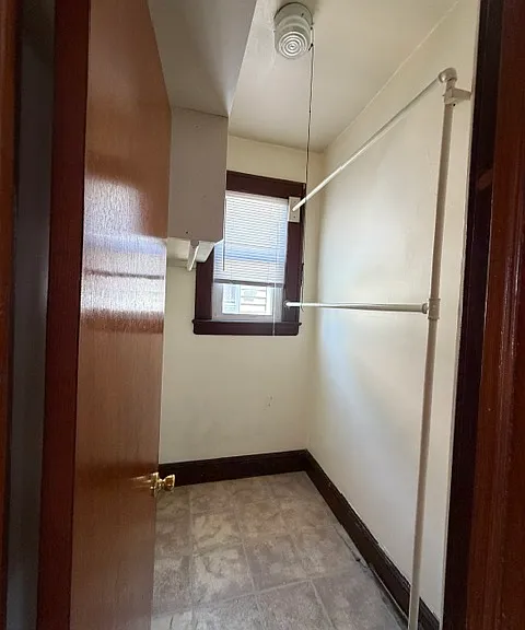150-152 Blaine St — Photo 4