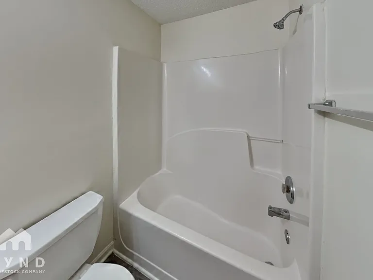 6332 Hickory Lane Cir — Photo 17