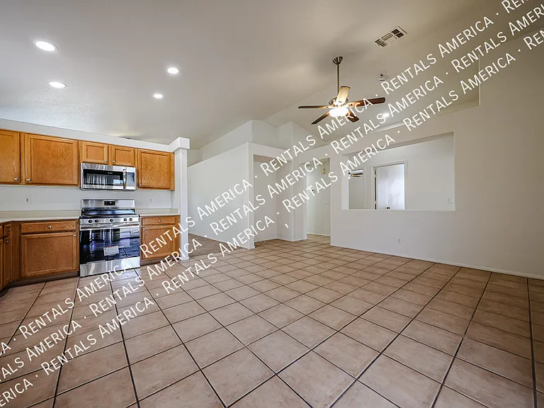 2354 E Browning Pl — Photo 9