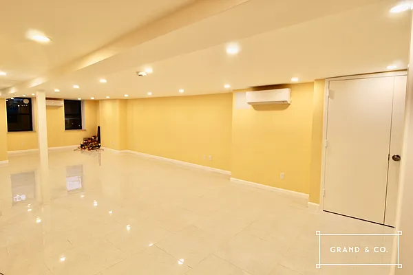 Rented by Grand & Co. | media 13