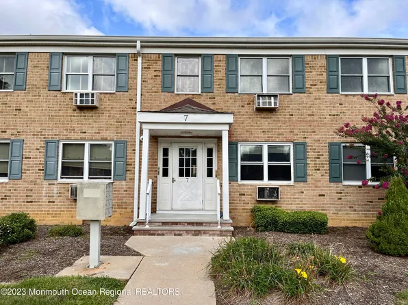 7 Windsor Terrace #H, Freehold, NJ 07728