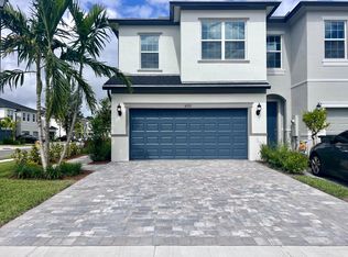 6081 Carre Way, Greenacres, FL 33415