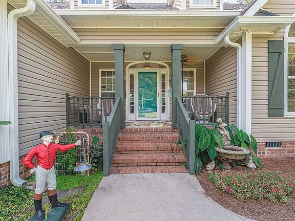 2nd image of 1029 Old Ellis Sq