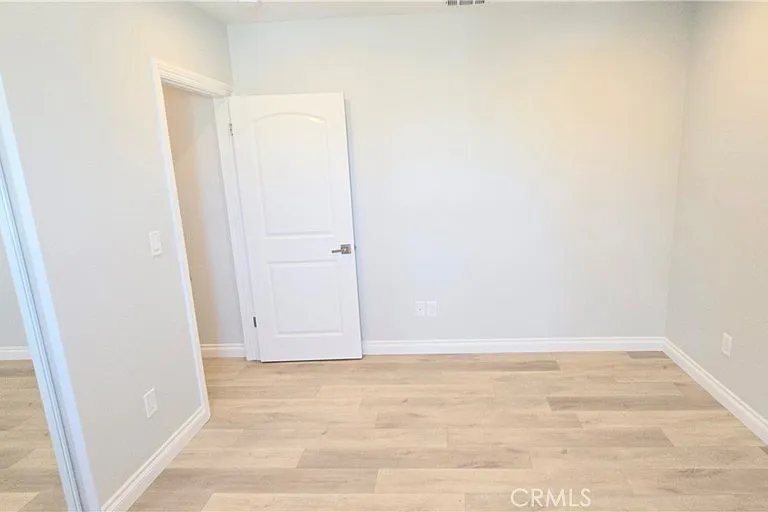 10824 Long Beach Blvd — Photo 56