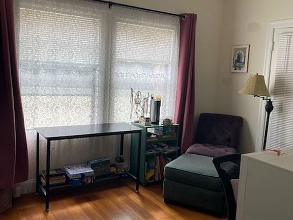 3rd image of 1655 Euclid Ave #1655E-3