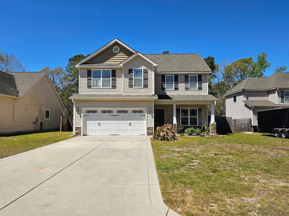 315 Landing Ln, Sneads Ferry, NC 28460