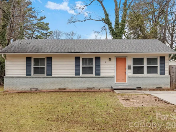 2410 Carrington Ct, Charlotte, NC 28208