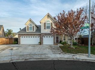 6887 E Cortland Ave, Fresno, CA