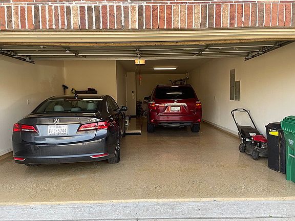 3 Car Garage