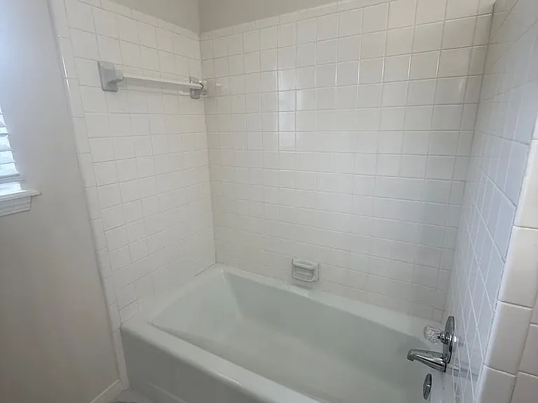 206 Cambridge Rd — Photo 8