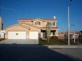 39406 Hawthorne St, Palmdale, CA 93551