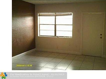 2nd image of 4061 N Dixie Hwy APT 34