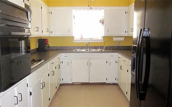 3rd image of 2924 County Road 1214