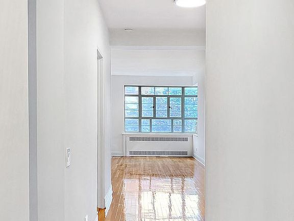 4th image of 150 Greenway Ter APT 45W