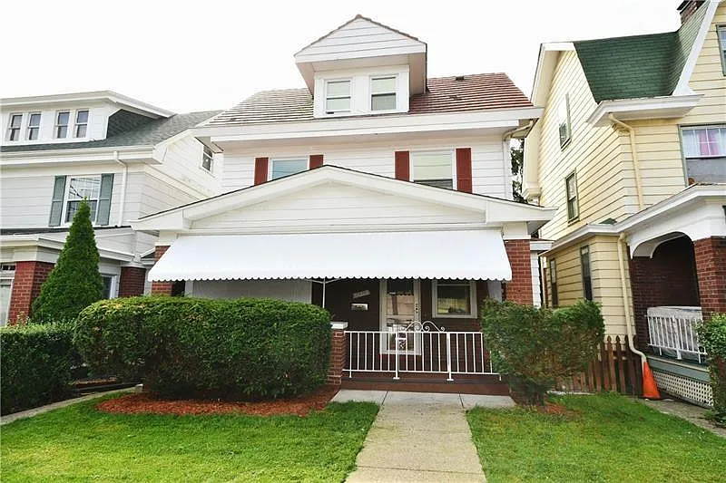 2611 Broadway Ave Lot 1 photo 1