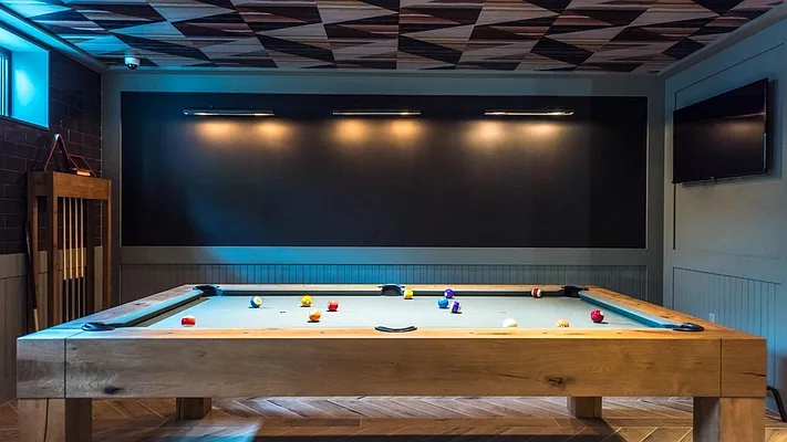 Rented by Nooklyn NYC LLC | media 49