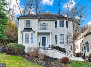 407 Merion Hill Ln, Conshohocken, PA 19428