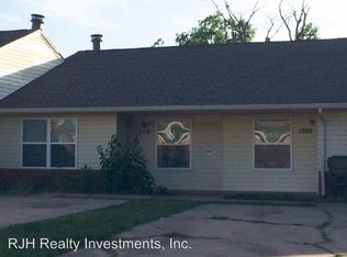 1310 Glen Oaks Ct, Norman, OK 73071