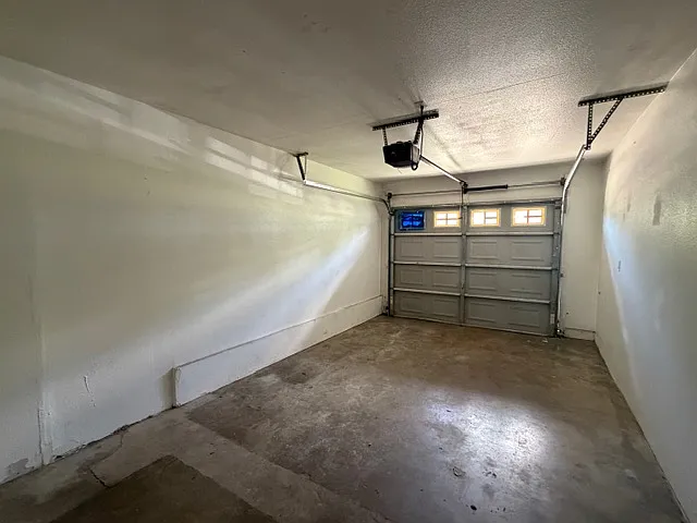513 N Riverside Dr #1 — Photo 10