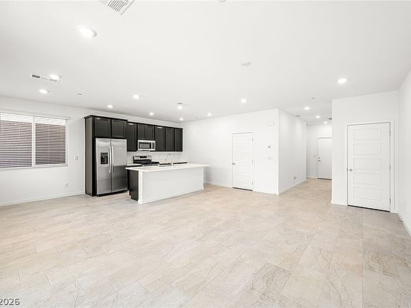 4th image of 1725 Strada Nathan