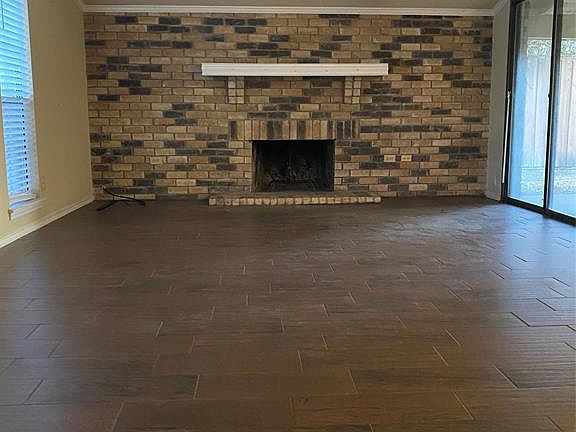3rd image of 2205 Travis Dr