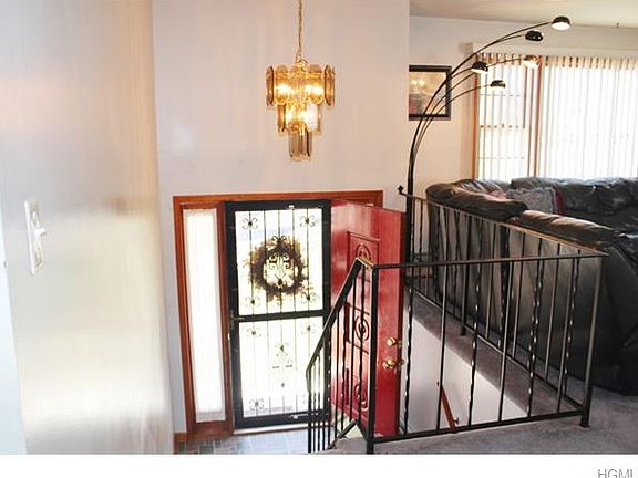 3rd image of 18 Buena Vista St