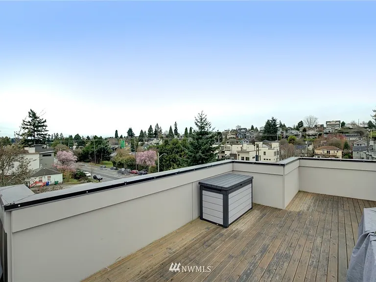 5006 Fauntleroy Way SW — Photo 7