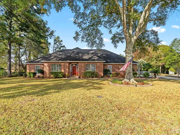 3306 Prestwick Dr, Pace, FL 32571