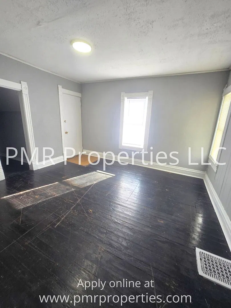231 S. 4th Street — Photo 2
