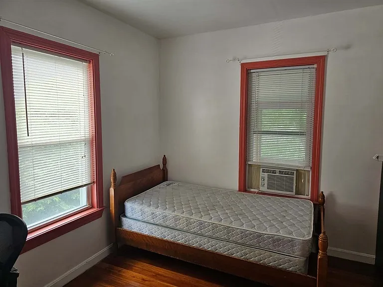 114 Wallace St #114 — Photo 8