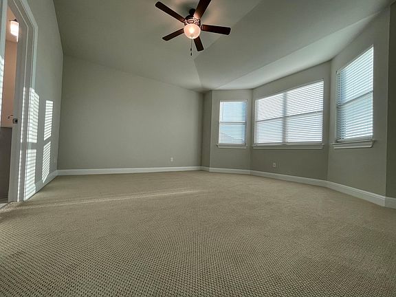 4th image of 13 Birkshire Dr
