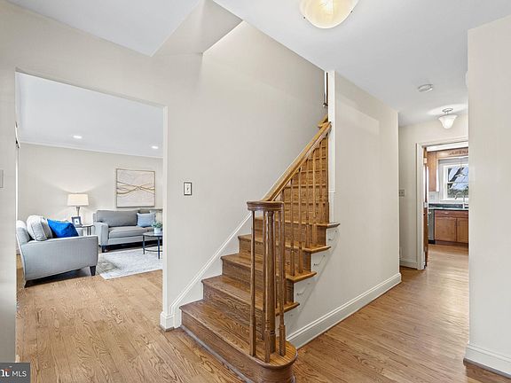 5th image of 2525 N Wakefield St